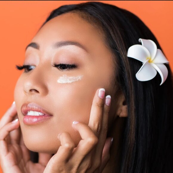 Hanalei Kona Peptide Hawaiian Eye Cream - Picture 4 of 4